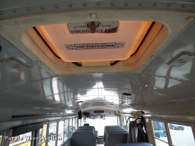 image for item DB2284 1998 Thomas Built Saf-T-Liner MVP ER bus