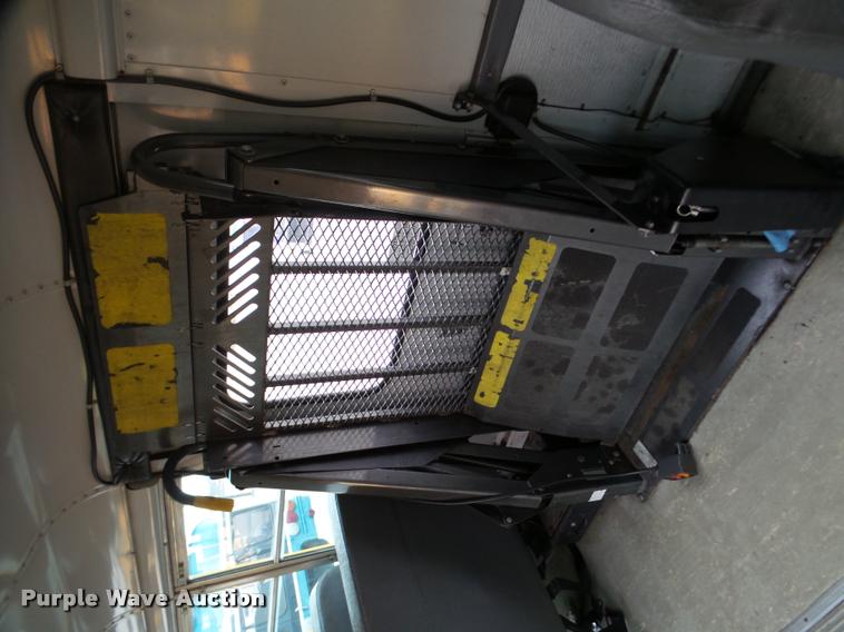 image for item DB2284 1998 Thomas Built Saf-T-Liner MVP ER bus