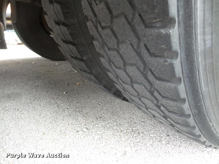 image for item DB2284 1998 Thomas Built Saf-T-Liner MVP ER bus