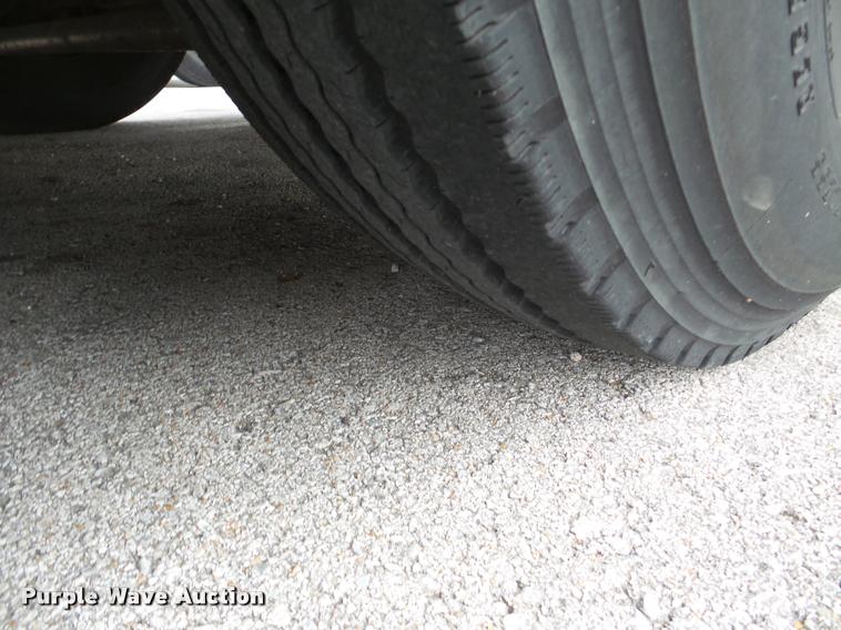 image for item DB2284 1998 Thomas Built Saf-T-Liner MVP ER bus