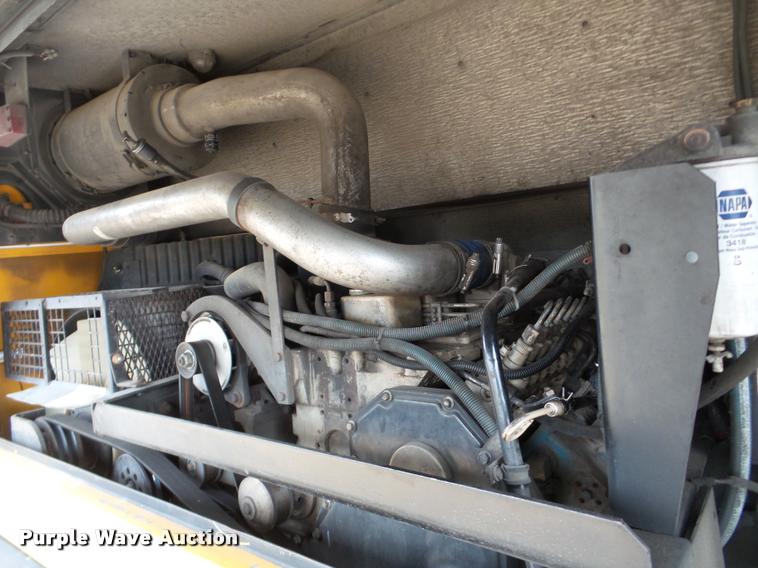 image for item DB2284 1998 Thomas Built Saf-T-Liner MVP ER bus