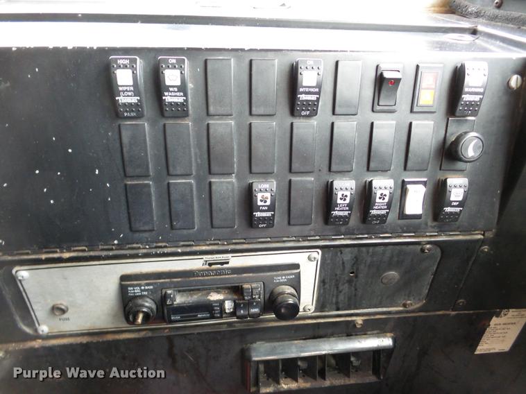 image for item DB2285 1998 International 3800 bus