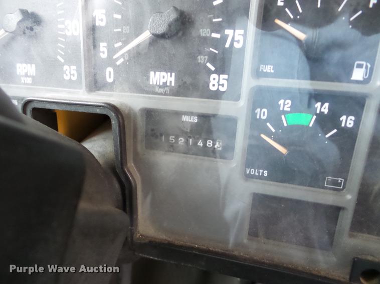 image for item DB2285 1998 International 3800 bus