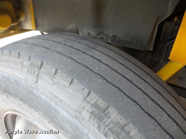 image for item DB2285 1998 International 3800 bus