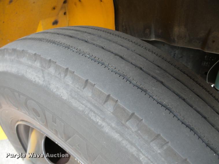 image for item DB2285 1998 International 3800 bus