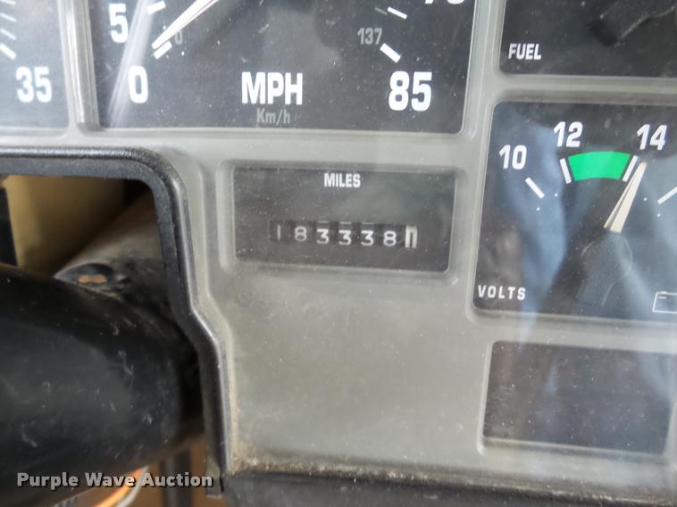 image for item DB2286 1995 International 3800 bus