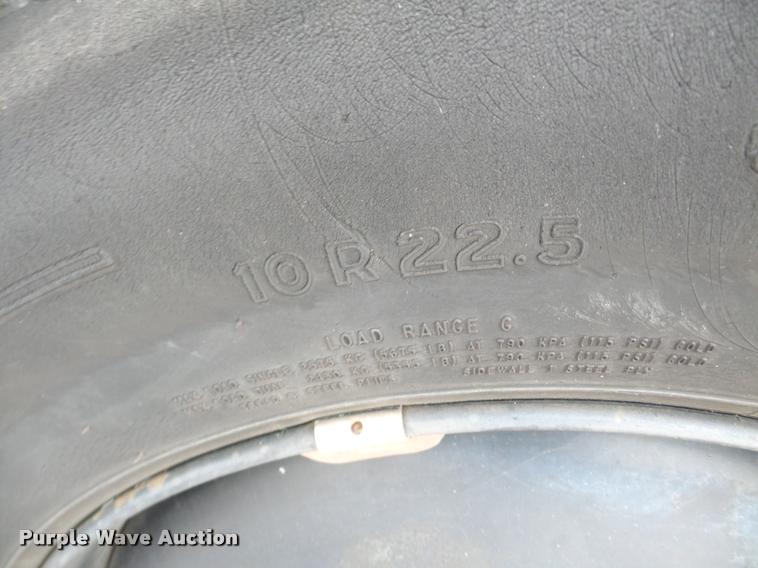 image for item DB2286 1995 International 3800 bus