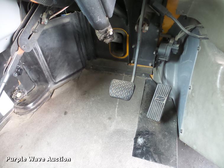 image for item DB2287 2000 Freightliner FS65 Thomas Built bus