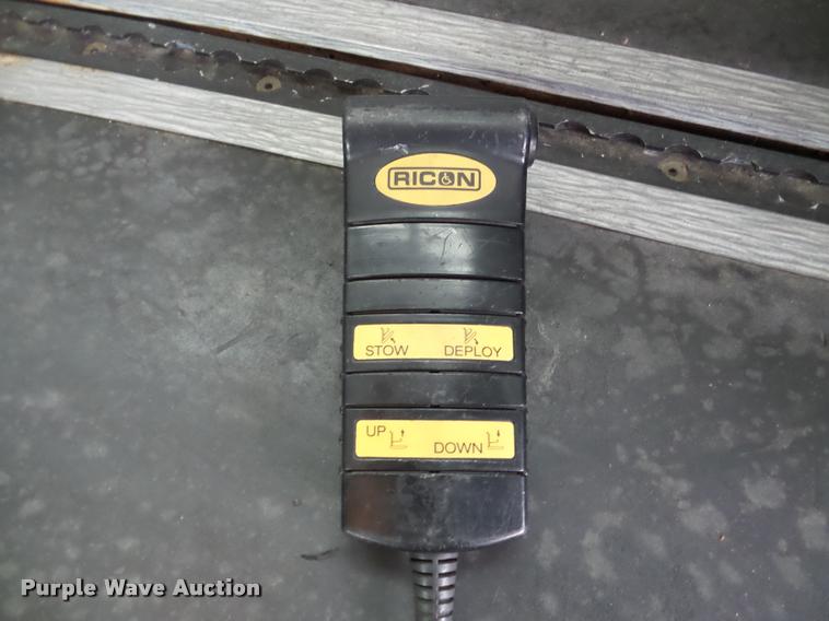 image for item DB2287 2000 Freightliner FS65 Thomas Built bus