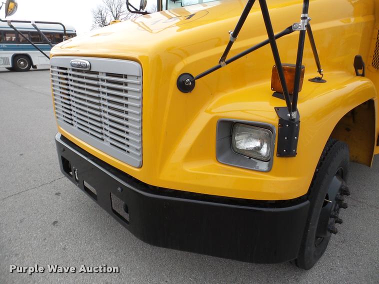 image for item DB2287 2000 Freightliner FS65 Thomas Built bus