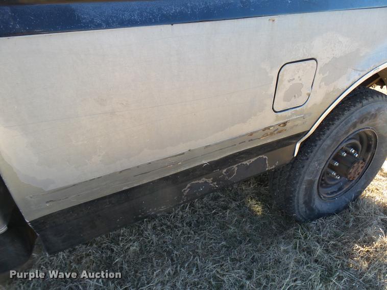 image for item DB2328 1994 Ford F250 HD SuperCab pickup truck
