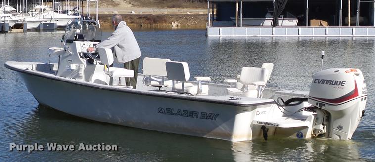 image for item DB4656 2015 Blazer Bay 2400 boat
