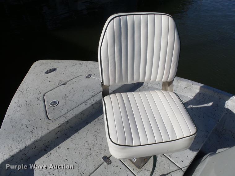 image for item DB4656 2015 Blazer Bay 2400 boat