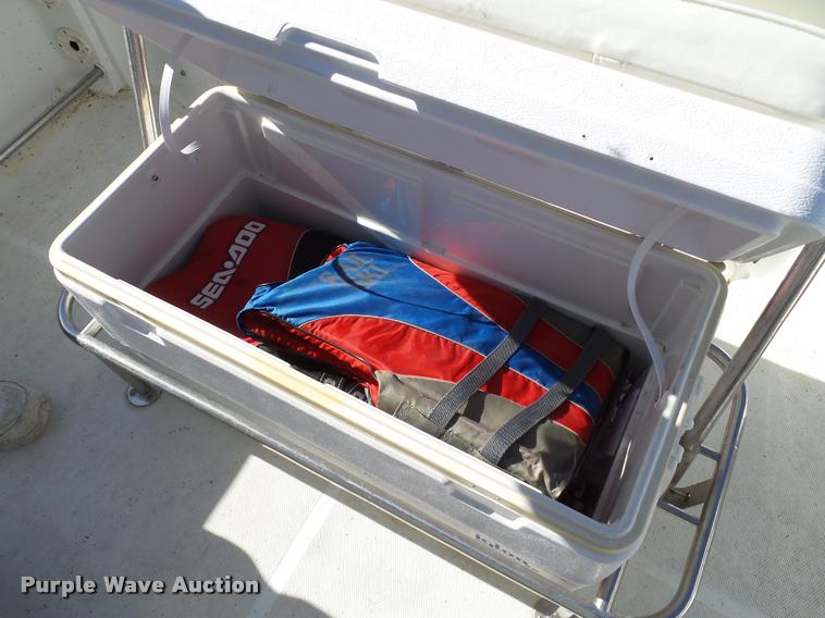 image for item DB4658 2004 Polar Dynasty 2010FB boat