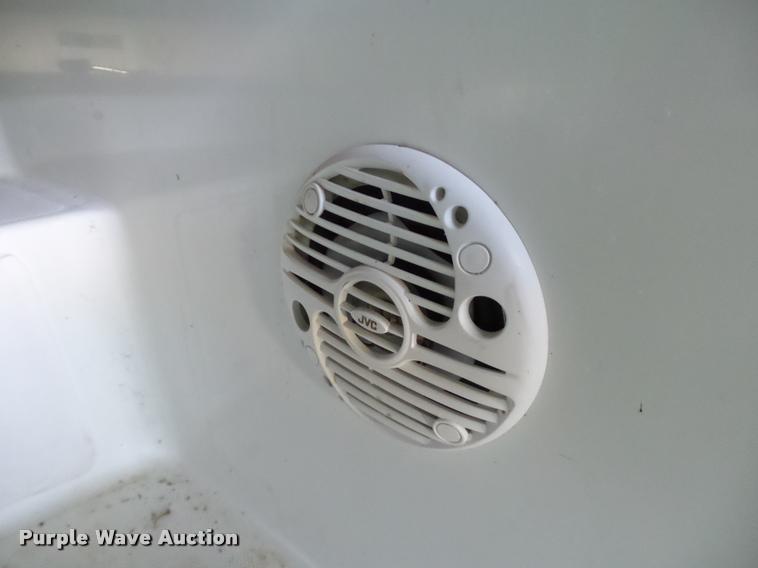 image for item DB4658 2004 Polar Dynasty 2010FB boat