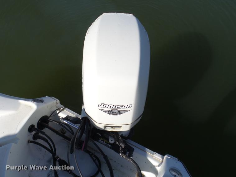 image for item DB4658 2004 Polar Dynasty 2010FB boat