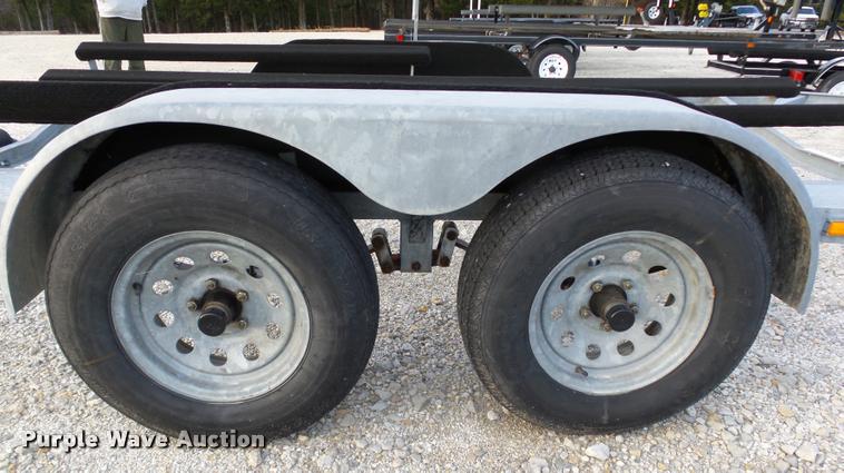 image for item DB4658 2004 Polar Dynasty 2010FB boat