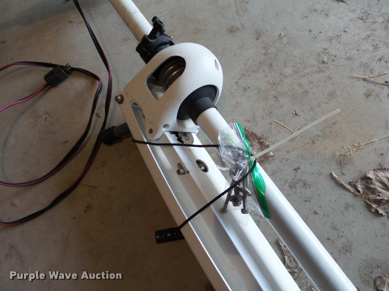 image for item DB4658 2004 Polar Dynasty 2010FB boat