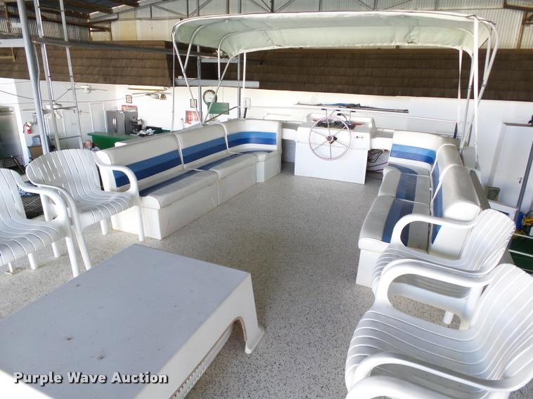 image for item DB4659 1983 Gibson house boat