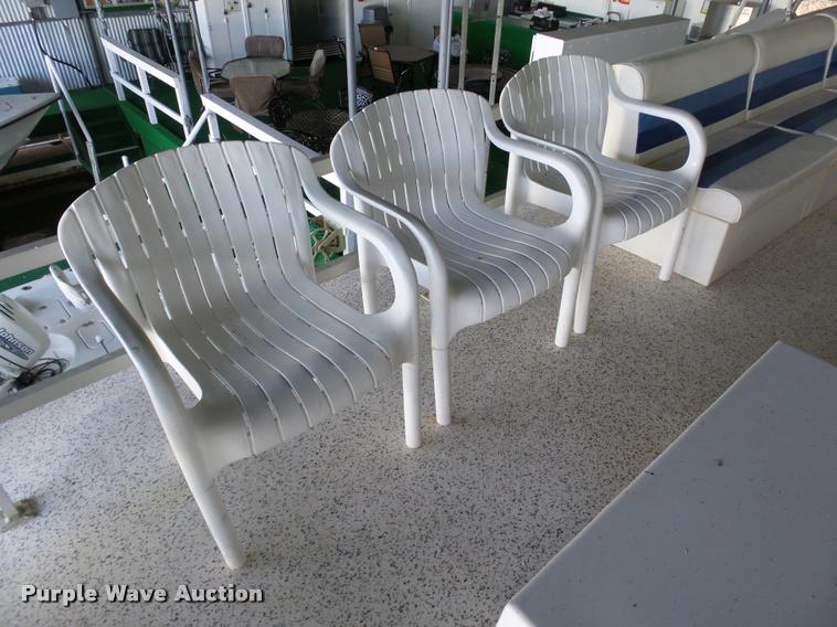 image for item DB4659 1983 Gibson house boat