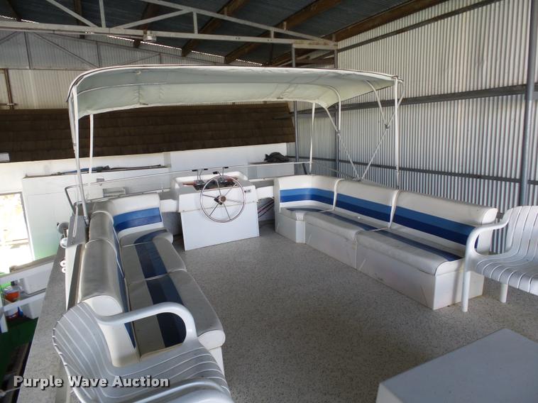 image for item DB4659 1983 Gibson house boat