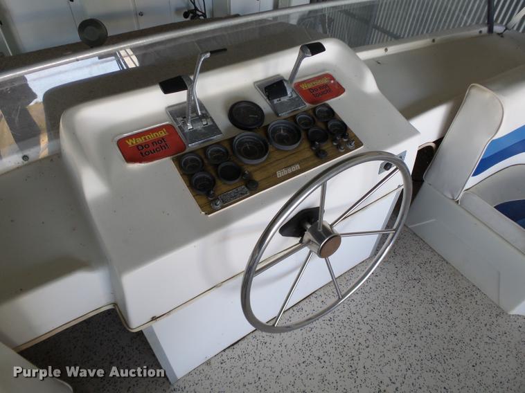 image for item DB4659 1983 Gibson house boat