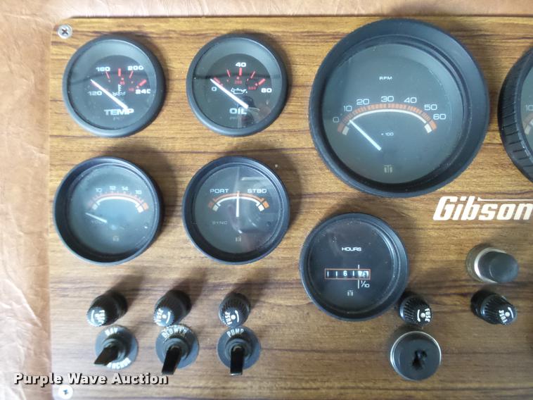 image for item DB4659 1983 Gibson house boat