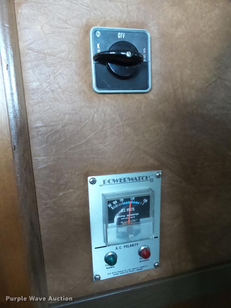 image for item DB4659 1983 Gibson house boat