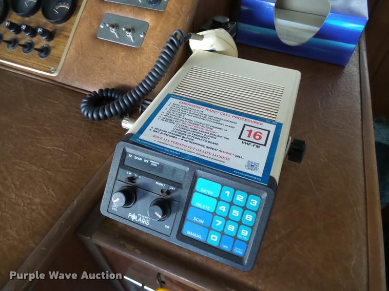 image for item DB4659 1983 Gibson house boat