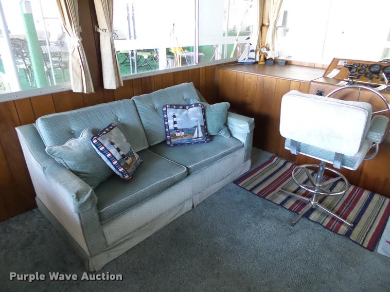 image for item DB4659 1983 Gibson house boat