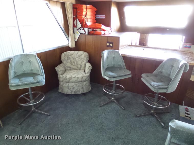 image for item DB4659 1983 Gibson house boat