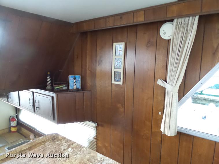 image for item DB4659 1983 Gibson house boat