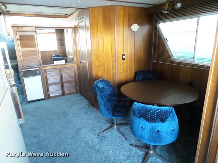 image for item DB4659 1983 Gibson house boat