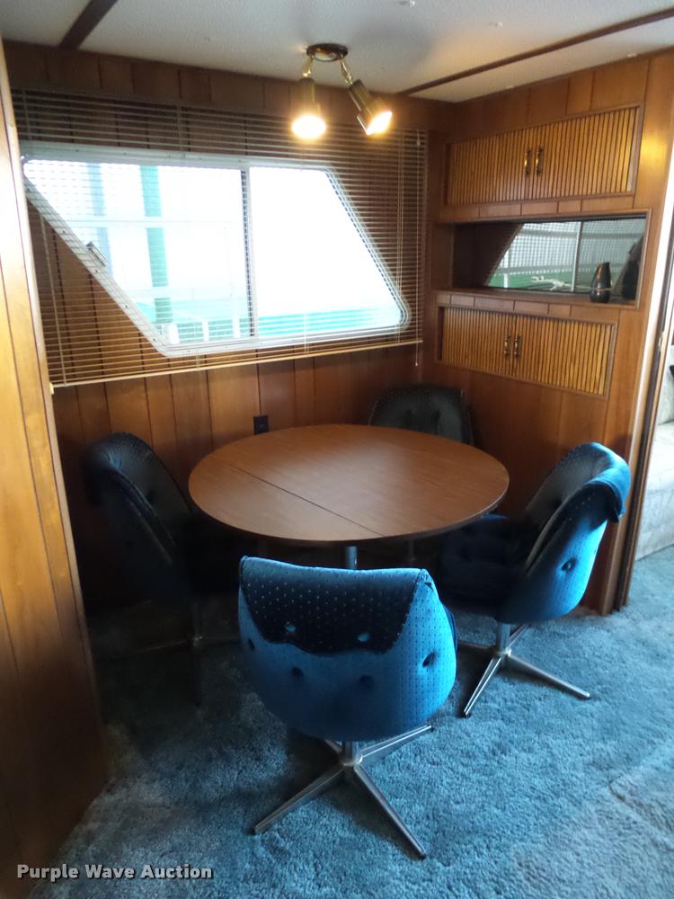 image for item DB4659 1983 Gibson house boat