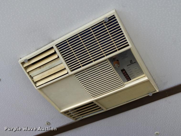 image for item DB4659 1983 Gibson house boat