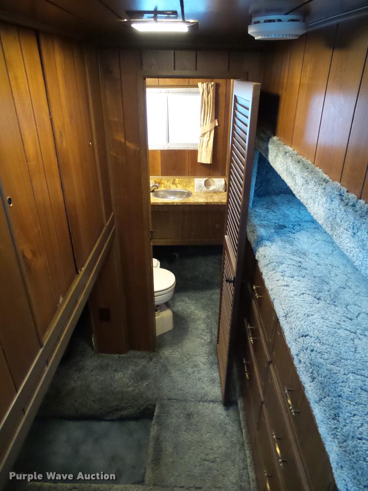 image for item DB4659 1983 Gibson house boat