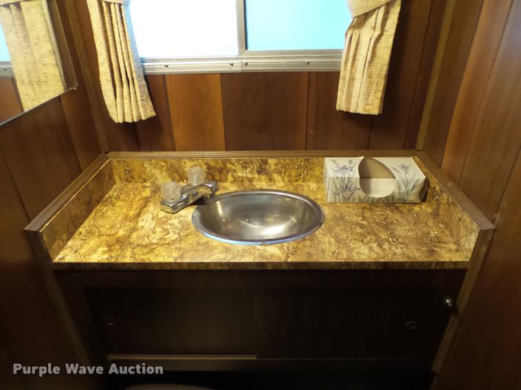 image for item DB4659 1983 Gibson house boat