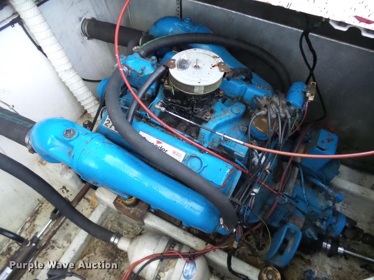 image for item DB4659 1983 Gibson house boat