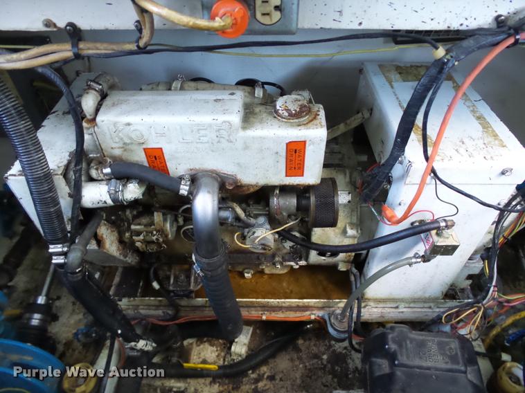 image for item DB4659 1983 Gibson house boat