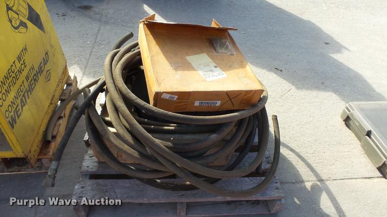 image for item DC9002 Weatherhead T-400 hose crimper