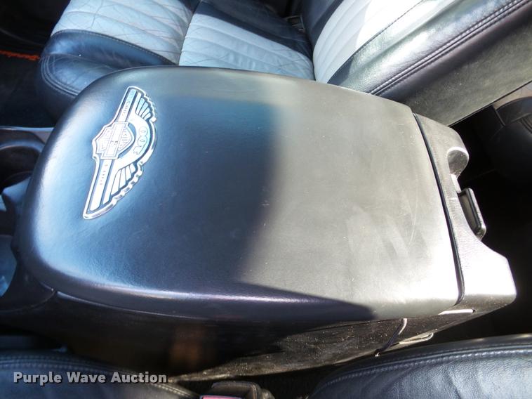 image for item DF9511 2003 Ford F150 Harley-Davidson SuperCrew pickup truck