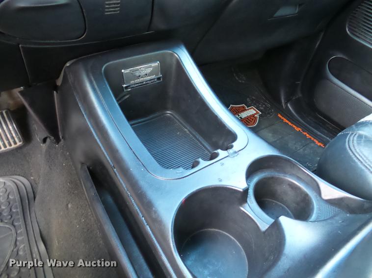 image for item DF9511 2003 Ford F150 Harley-Davidson SuperCrew pickup truck