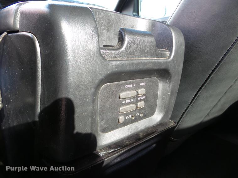 image for item DF9511 2003 Ford F150 Harley-Davidson SuperCrew pickup truck