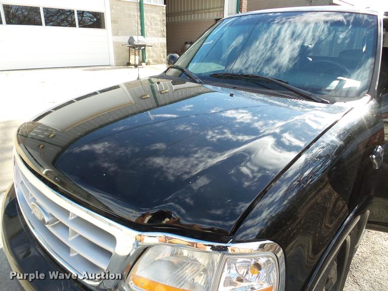 image for item DF9511 2003 Ford F150 Harley-Davidson SuperCrew pickup truck