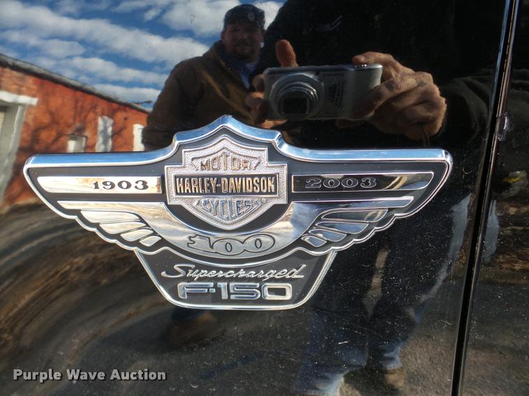 image for item DF9511 2003 Ford F150 Harley-Davidson SuperCrew pickup truck