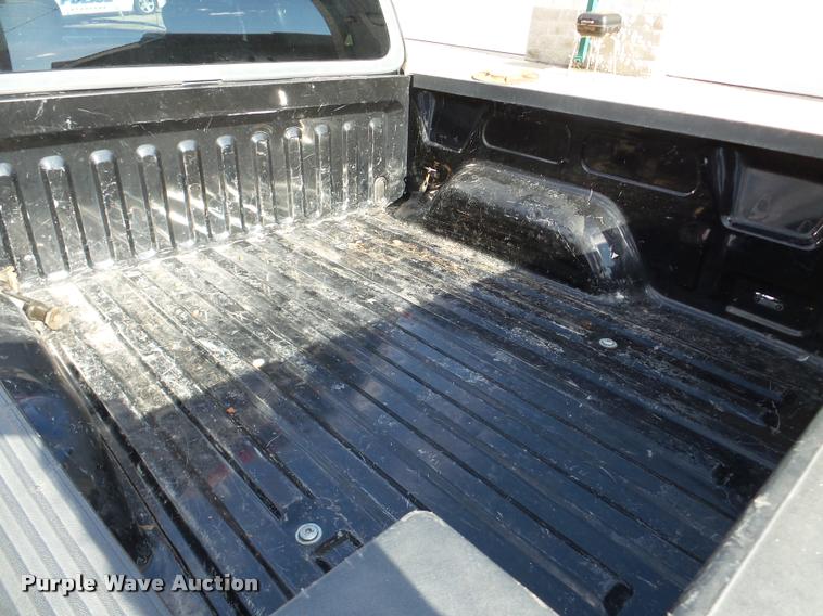 image for item DF9511 2003 Ford F150 Harley-Davidson SuperCrew pickup truck