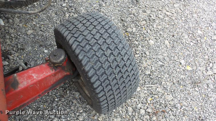 image for item DJ9265 Toro 580D rotary lawn mower