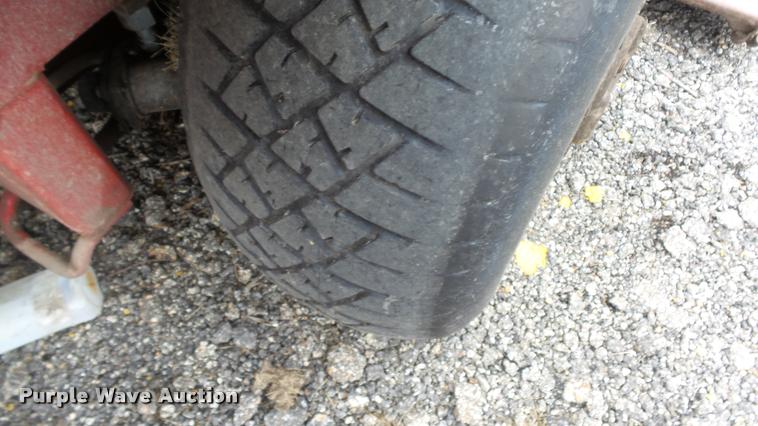 image for item DJ9265 Toro 580D rotary lawn mower