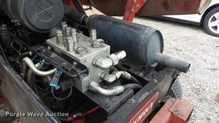 image for item DJ9265 Toro 580D rotary lawn mower