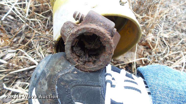 image for item DJ9266 2004 Frontier SB1107 sickle mower